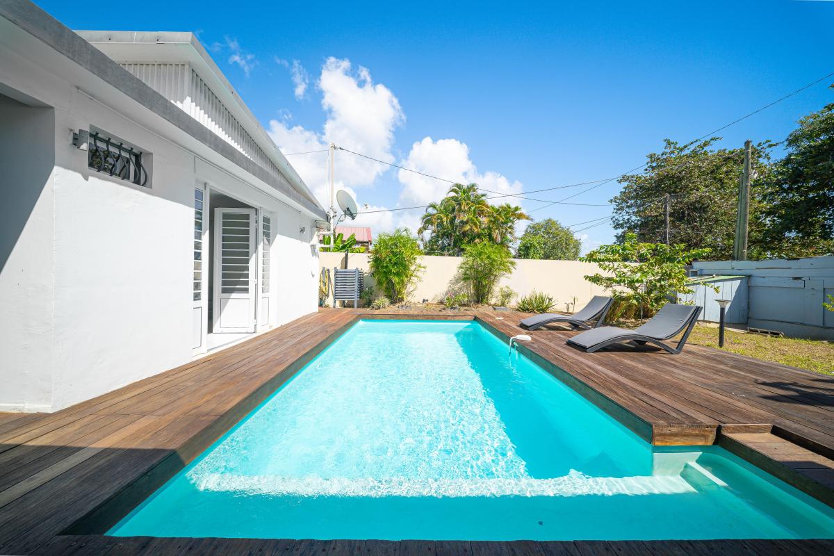 villa-piscine-privee-le-diamant-martinique 2